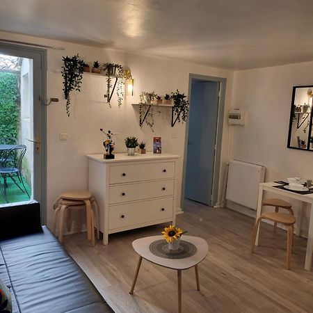 Studio/2 Pieces, Terrasse Avignon Exterior photo